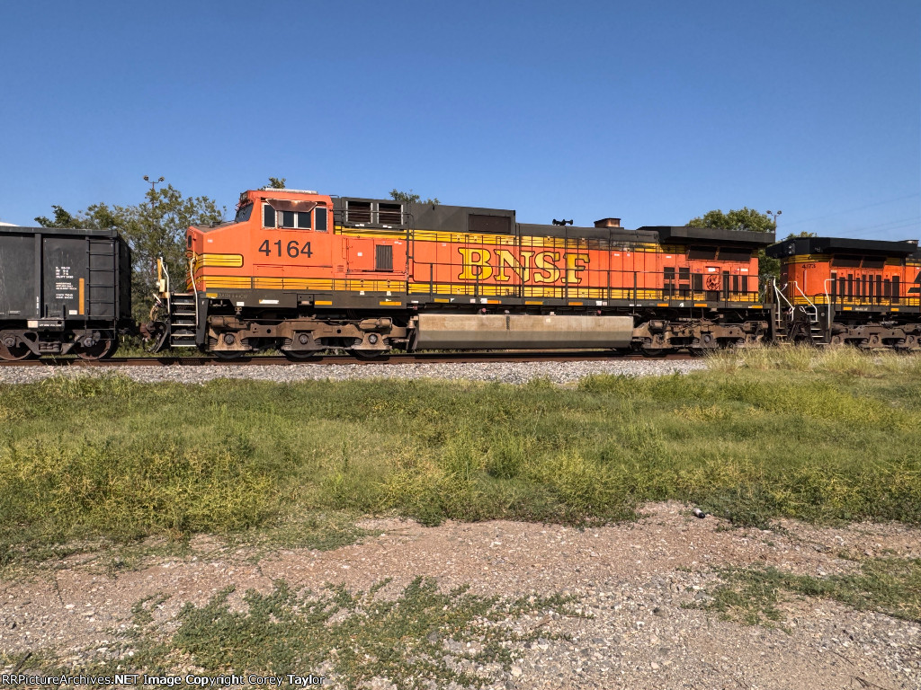 BNSF 4164